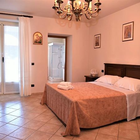 A Casa Di Anna Apartment La Morra Luaran gambar