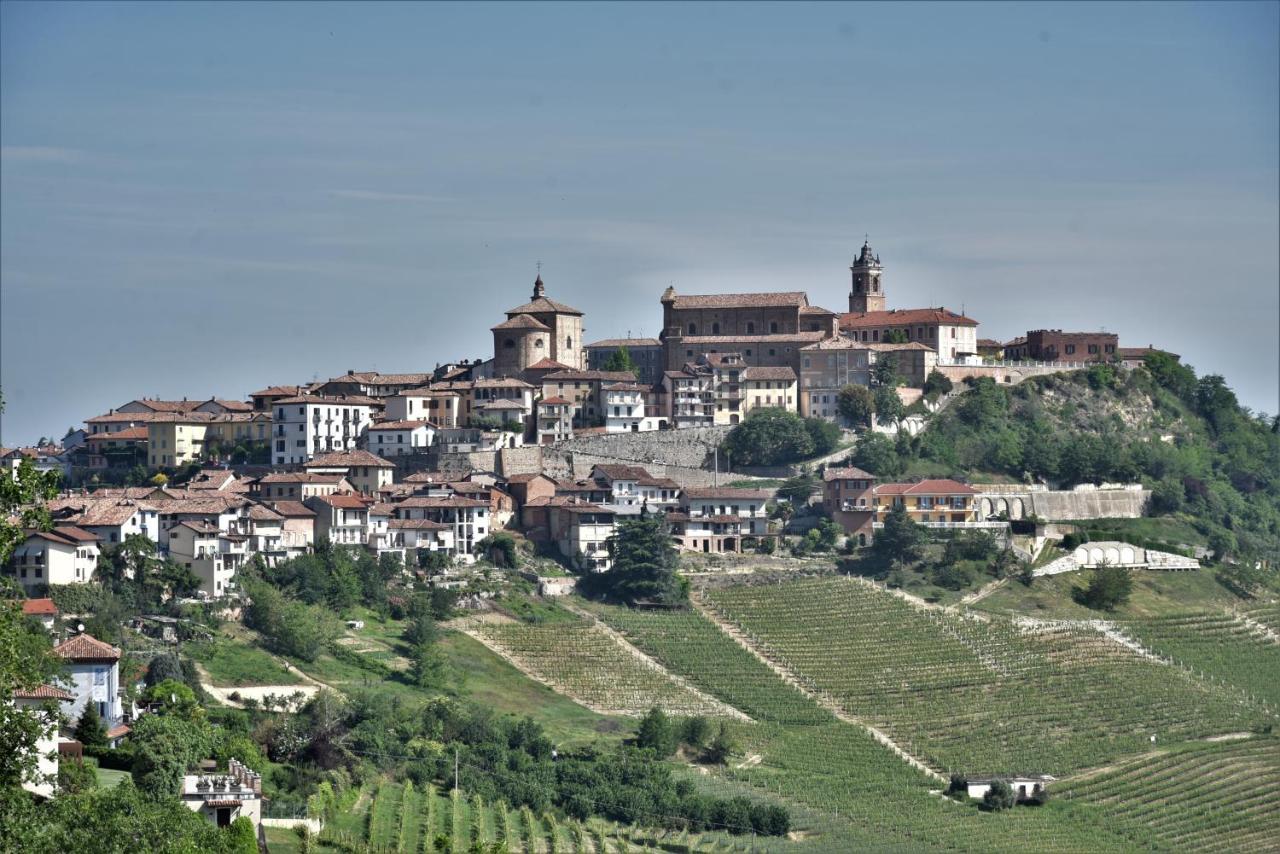 A Casa Di Anna Apartment La Morra Luaran gambar